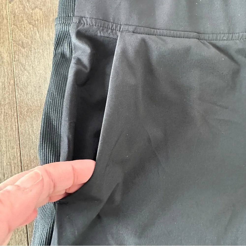 Athleta Brooklyn Mid Rise Ankle Pant Black Travel Athleisure  Size 4 - Picture 6 of 12